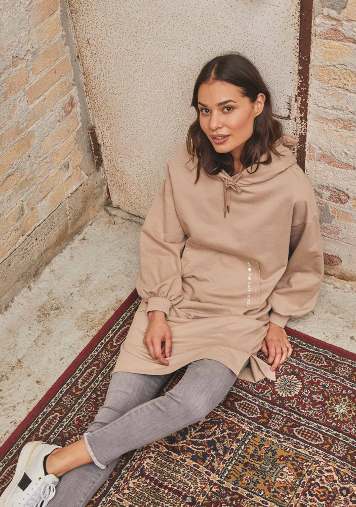 Isay Omega Hoodie Dress Dark Sand Torgstua Mote AS